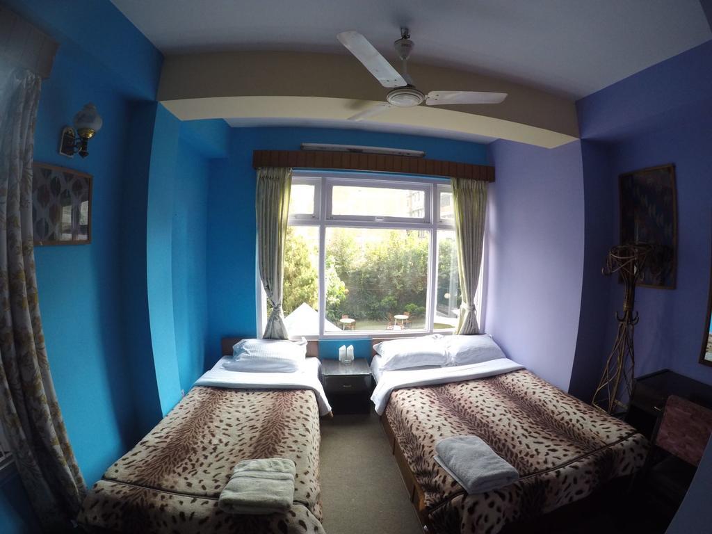 Bed & Breakfast Discovery 2*