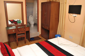 Happy Hotel