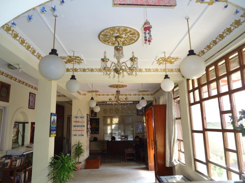 Bed & Breakfast Discovery 2*