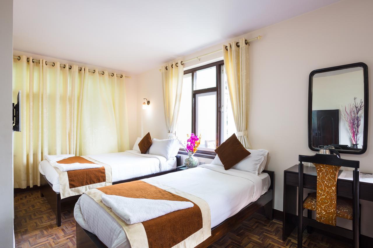 Hotel Nomad