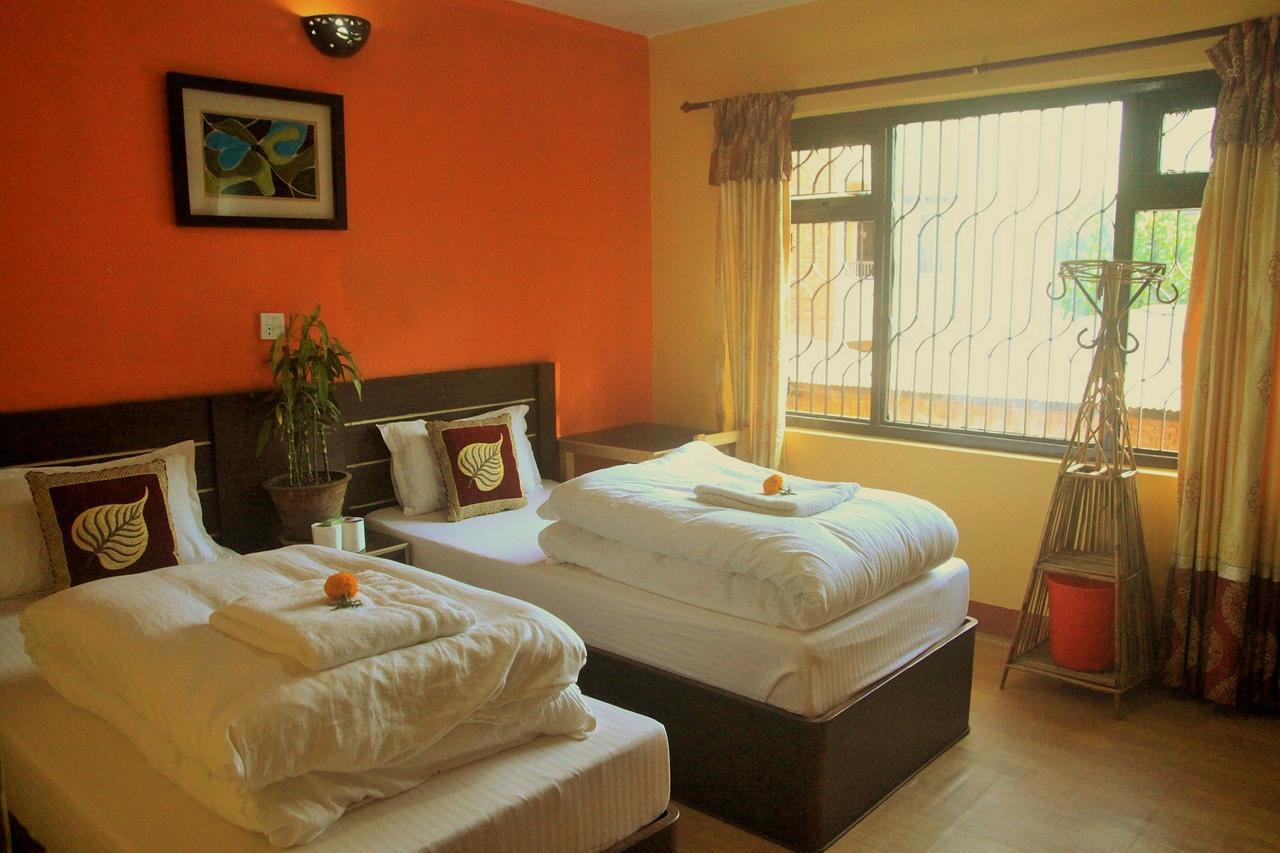 Hotel Kathmandu Village House 2*