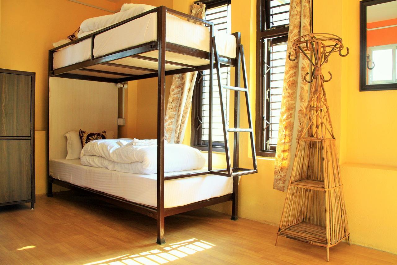 Hotel Kathmandu Village House 2*