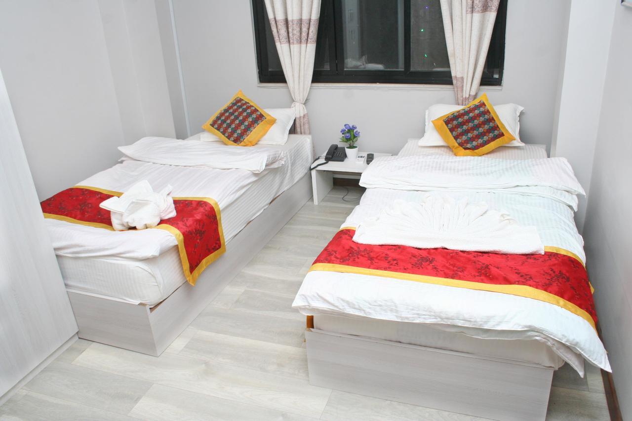 8848 Hostel *