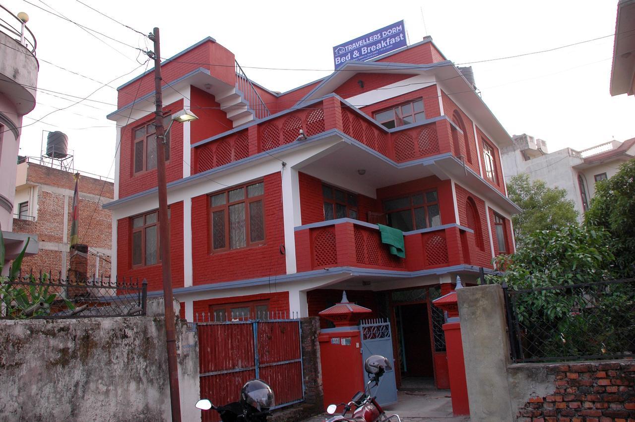 Bed & Breakfast Travellers Dorm 2*