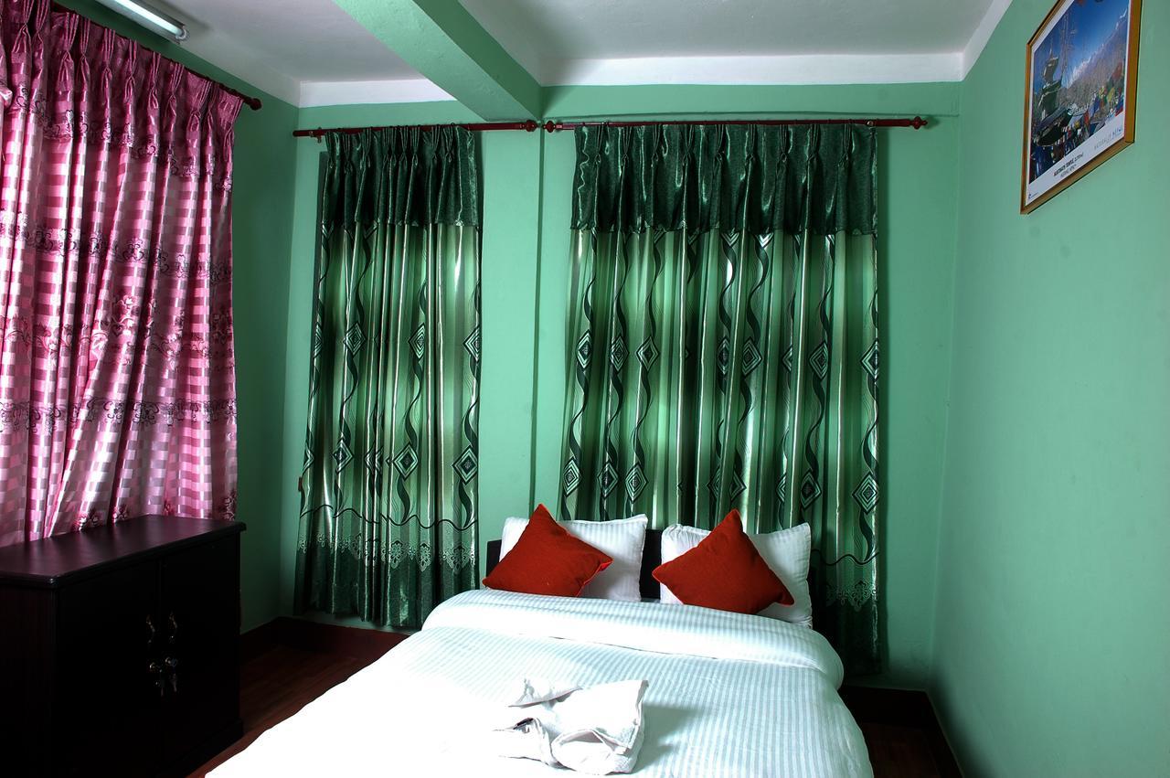 Bed & Breakfast Travellers Dorm