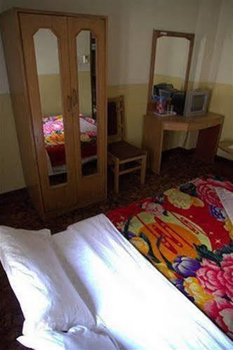 Lucky Star Hotel