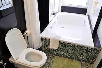 Aria Boutique & Hotel 4*