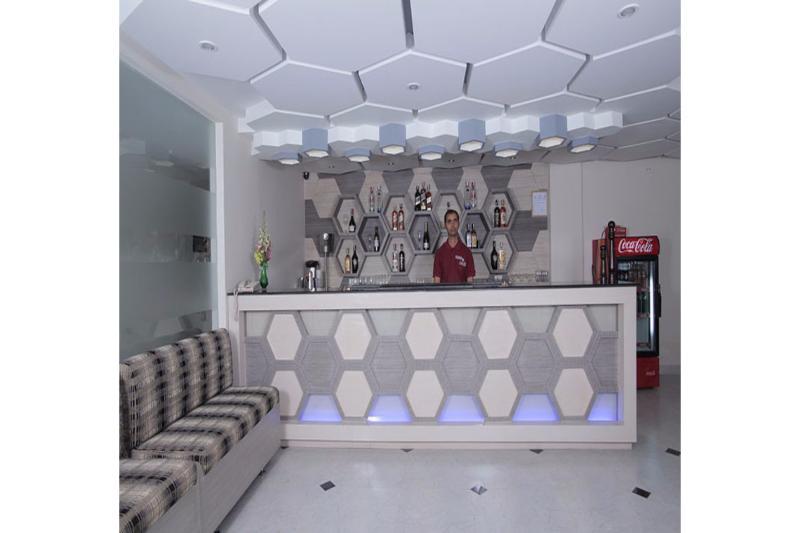 Hotel Mirage Lords 3*