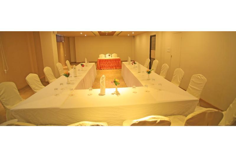 Hotel Mirage Lords 3*