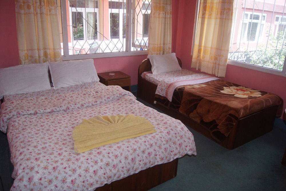 Bed & Breakfast Pokhara Peace 2*