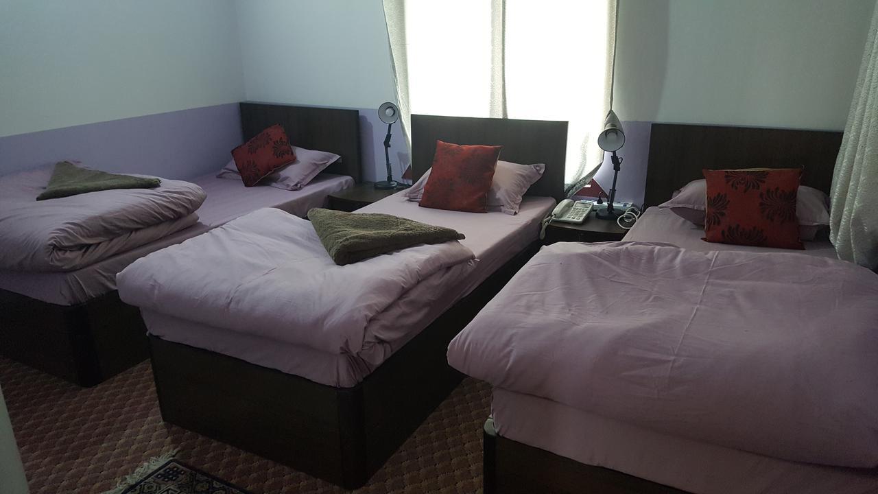 Royal Tourist House Bed & Breakfast 2*