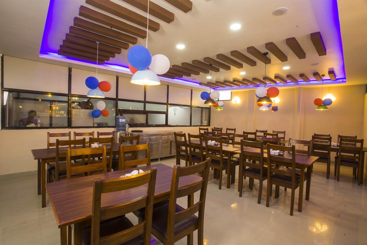 Hotel Oyo 146 Somewhere & Resturant