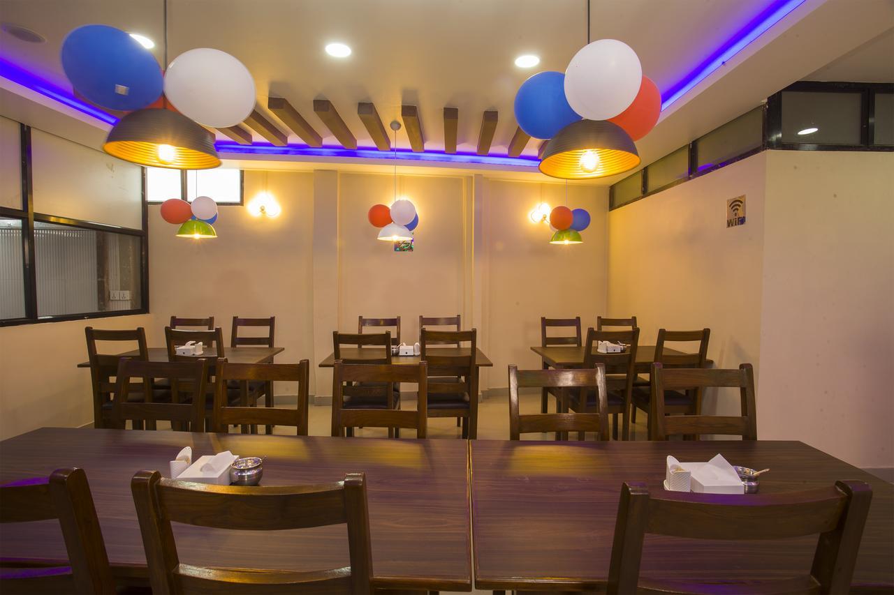 Oyo 146 Somewhere & Resturant Hotel 2*