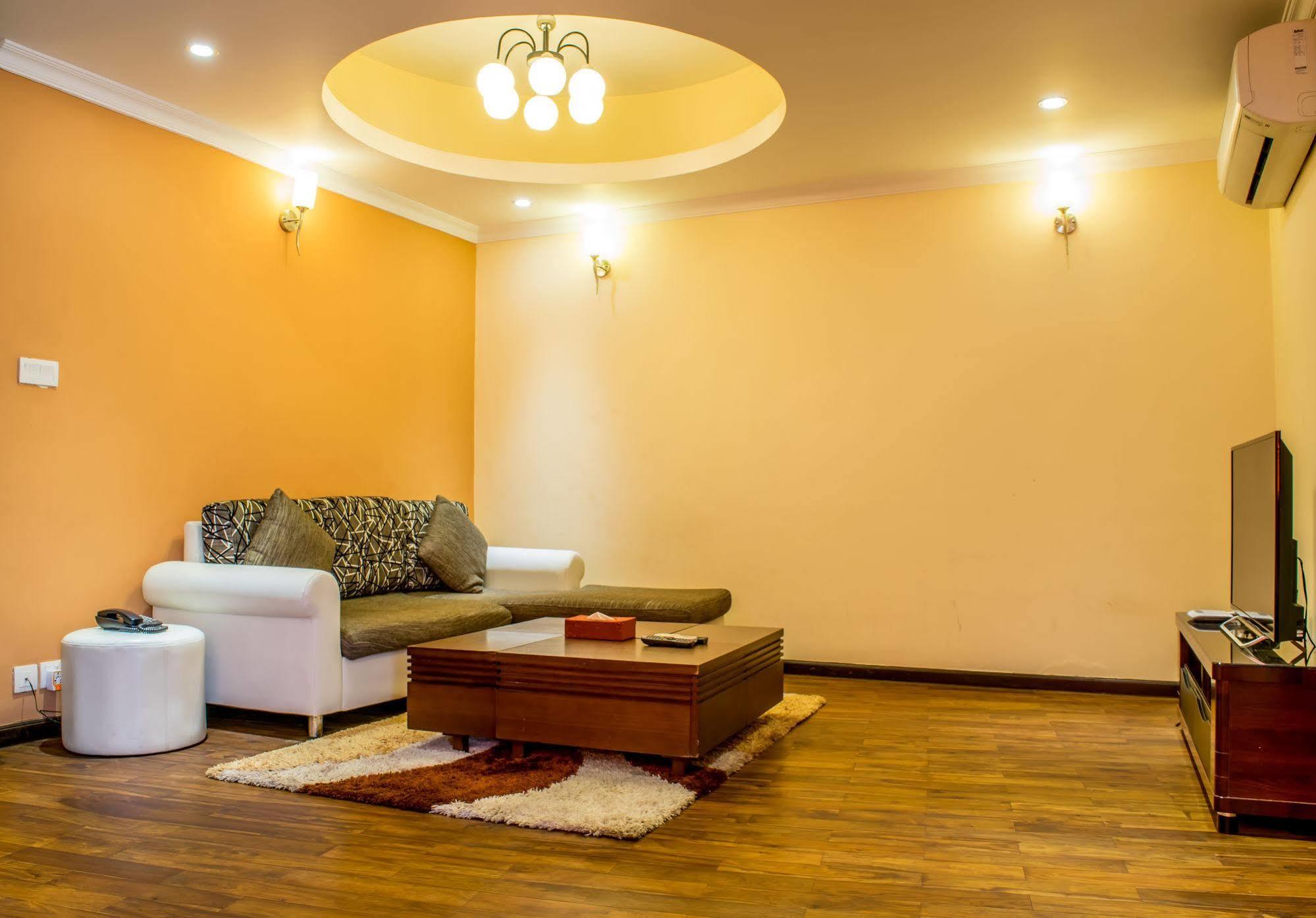 Retreat Serviced Apartment *