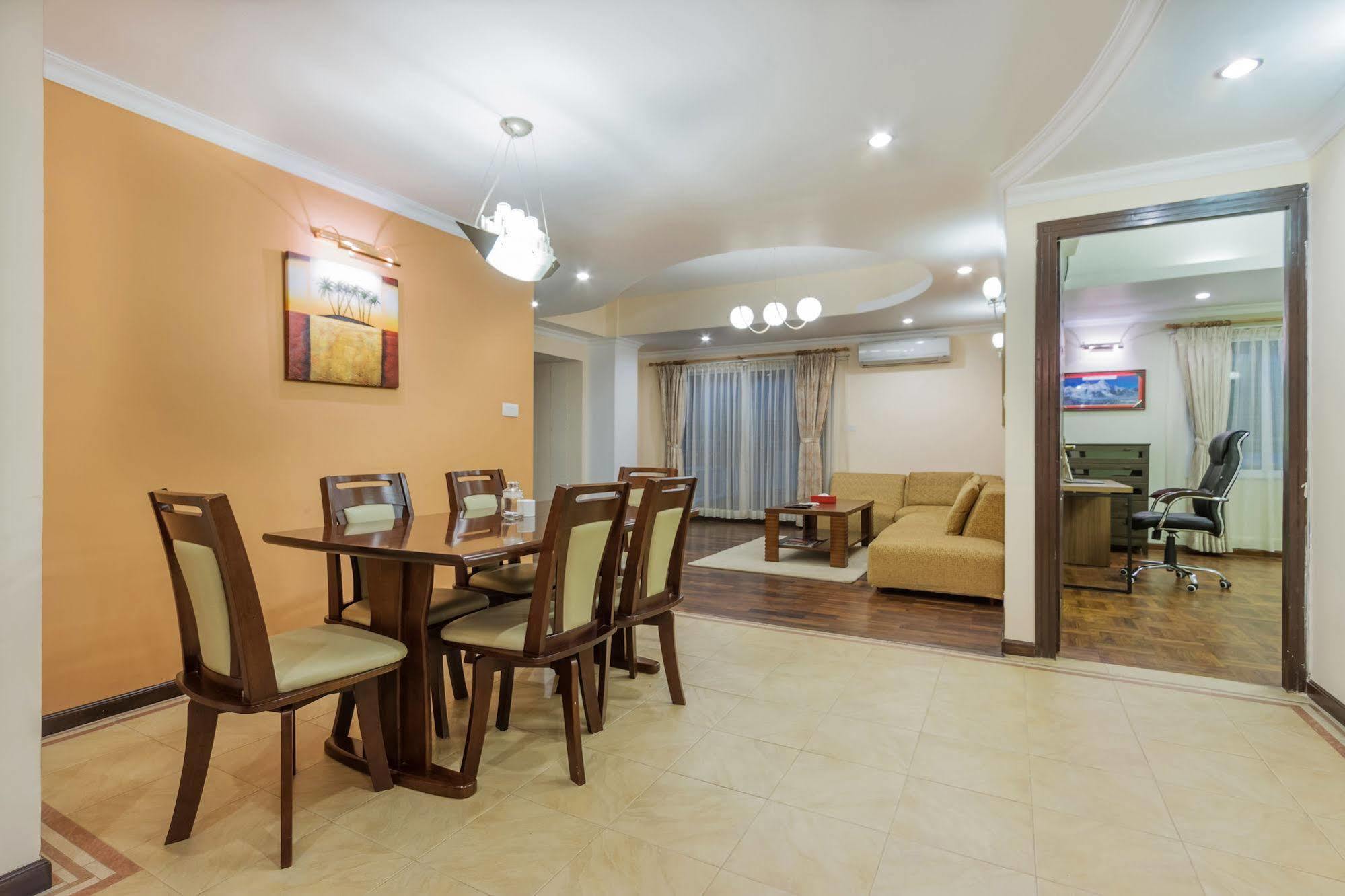 Retreat Serviced Apartment *