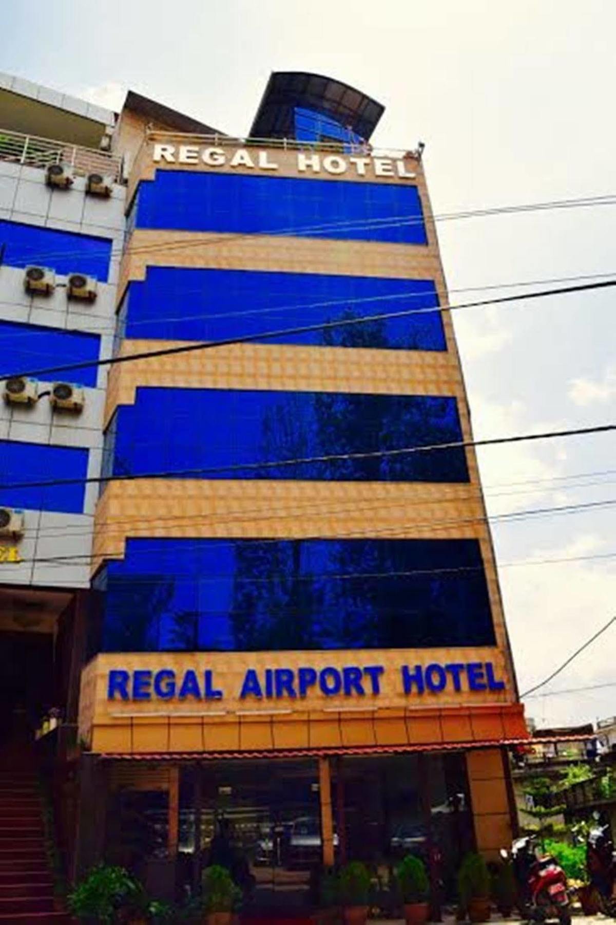 Regal Airport 3*
