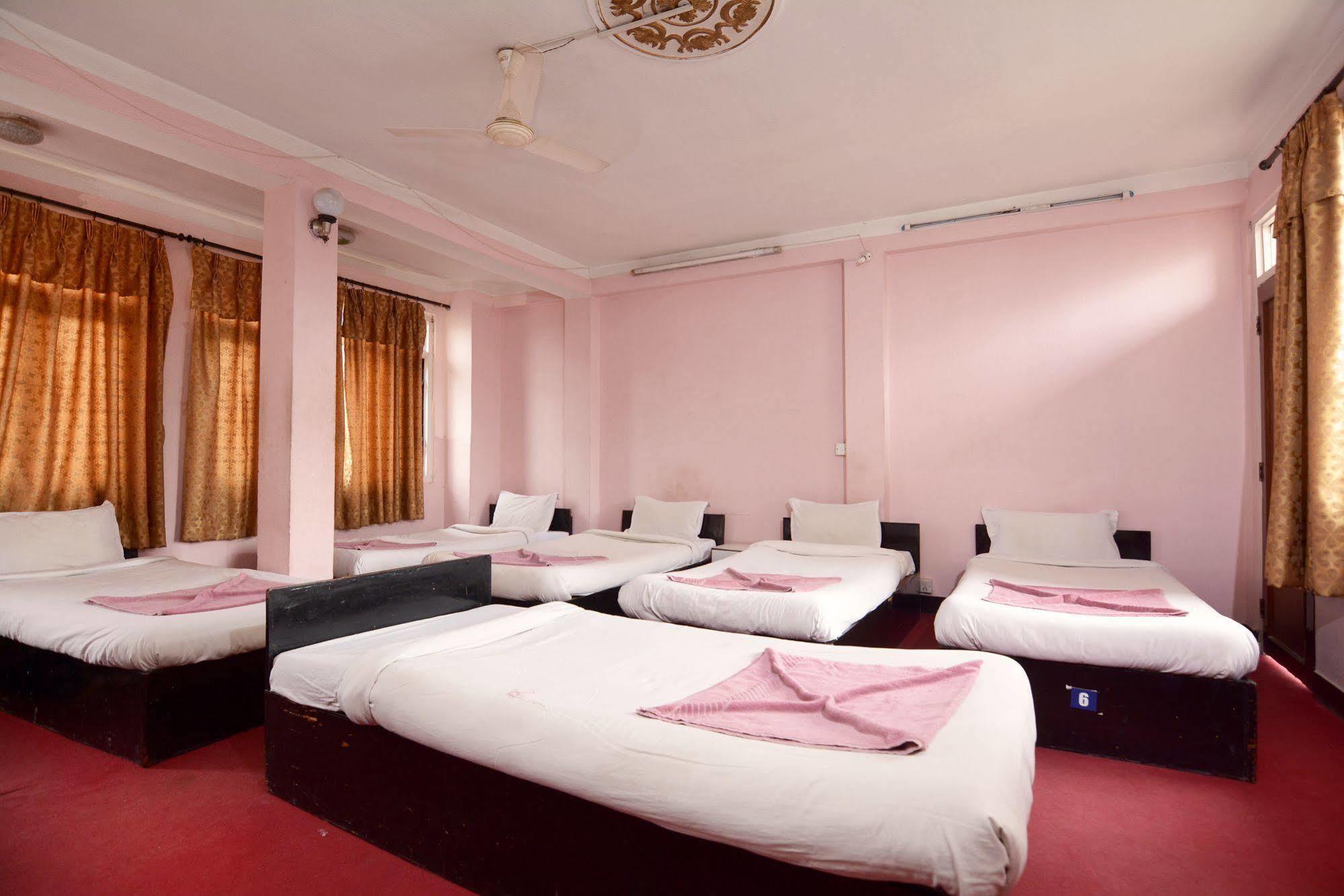 Hotel Silver *