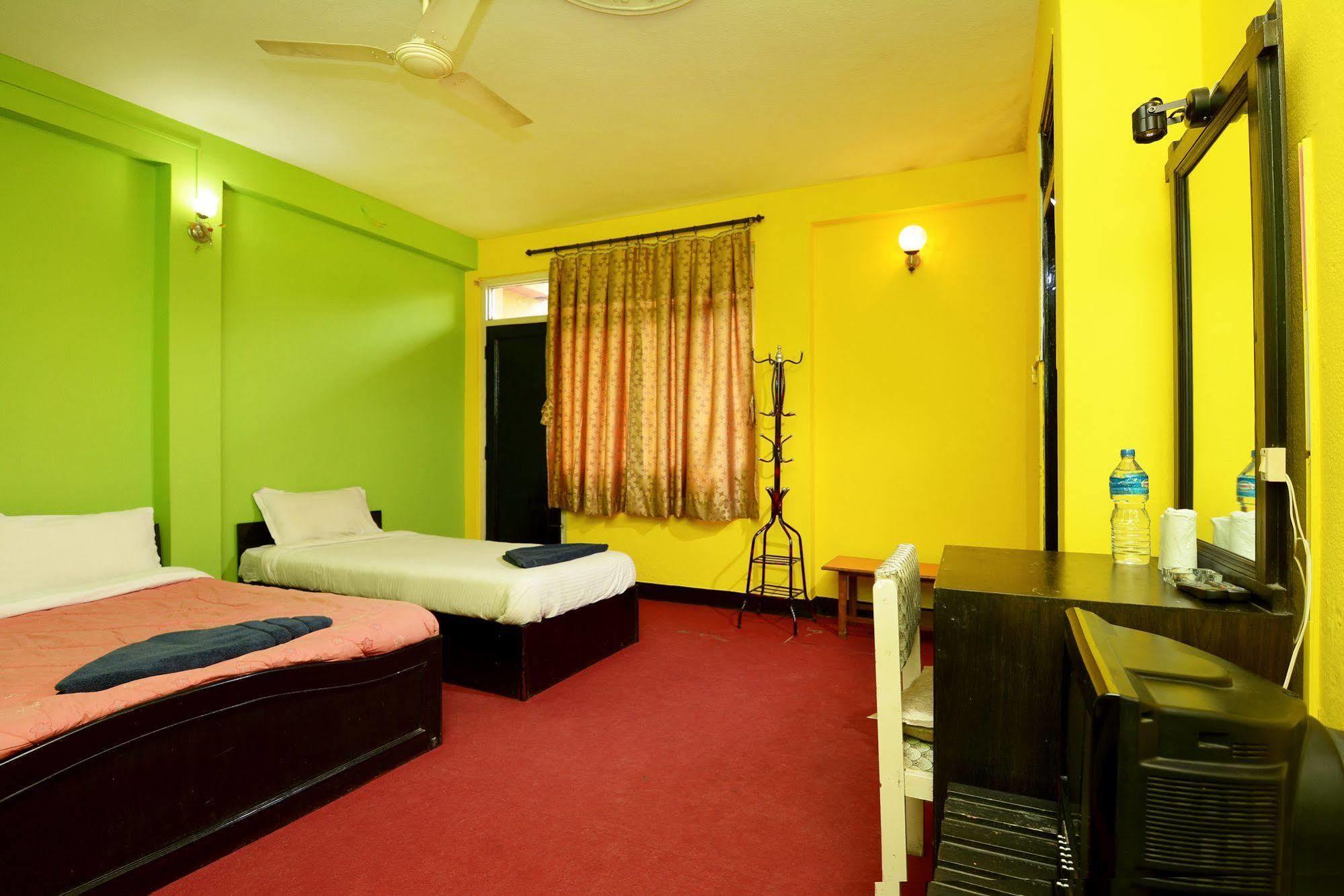 Silver Hotel *