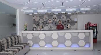 Mirage Lords Hotel 3*