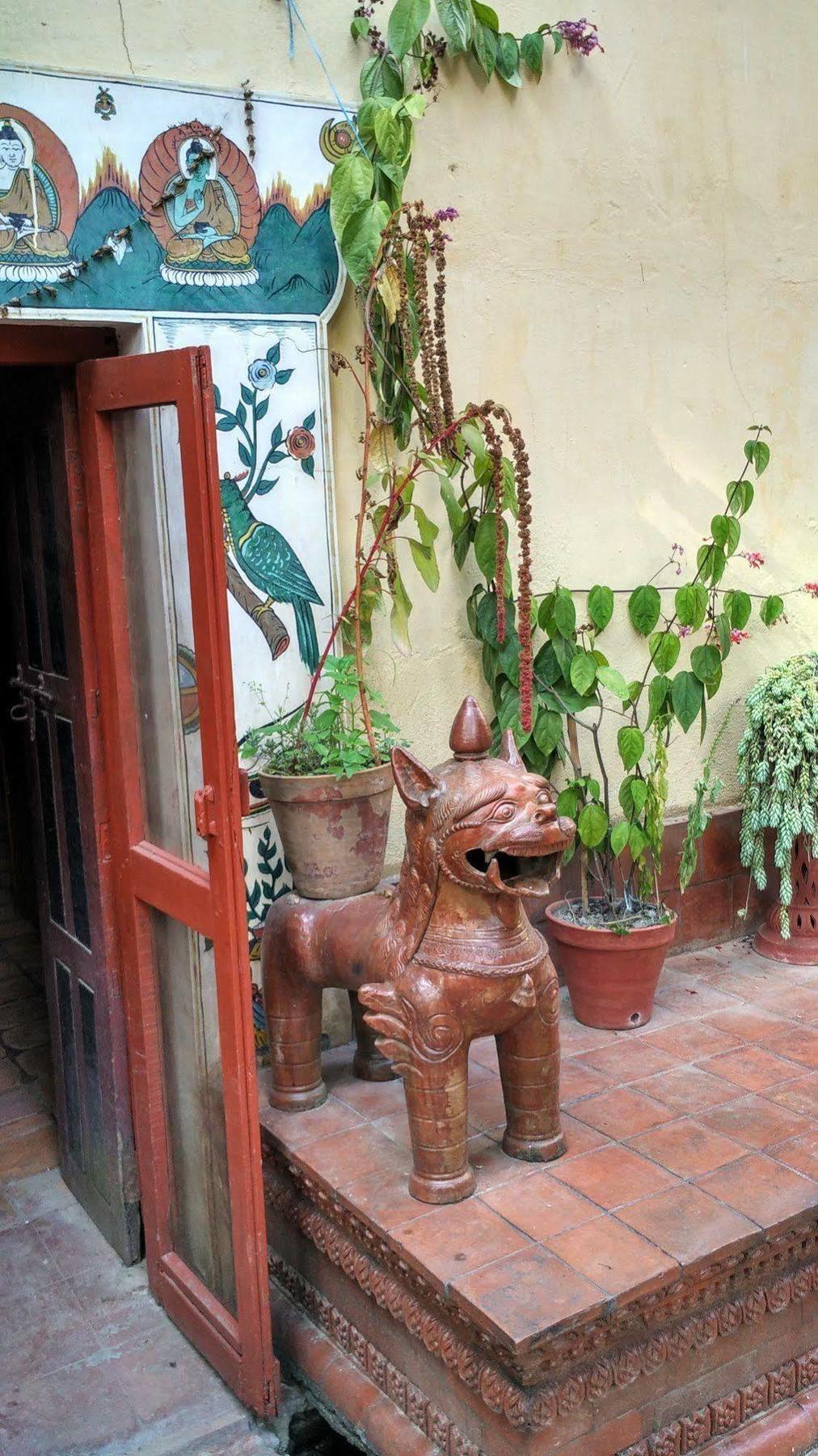 Vajra Hotel