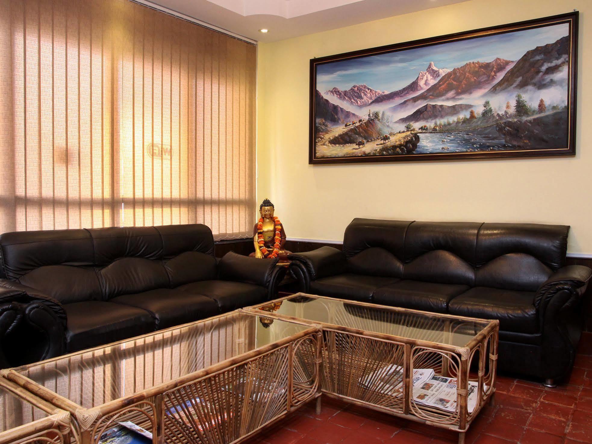 Buddha Land Hotel 2*