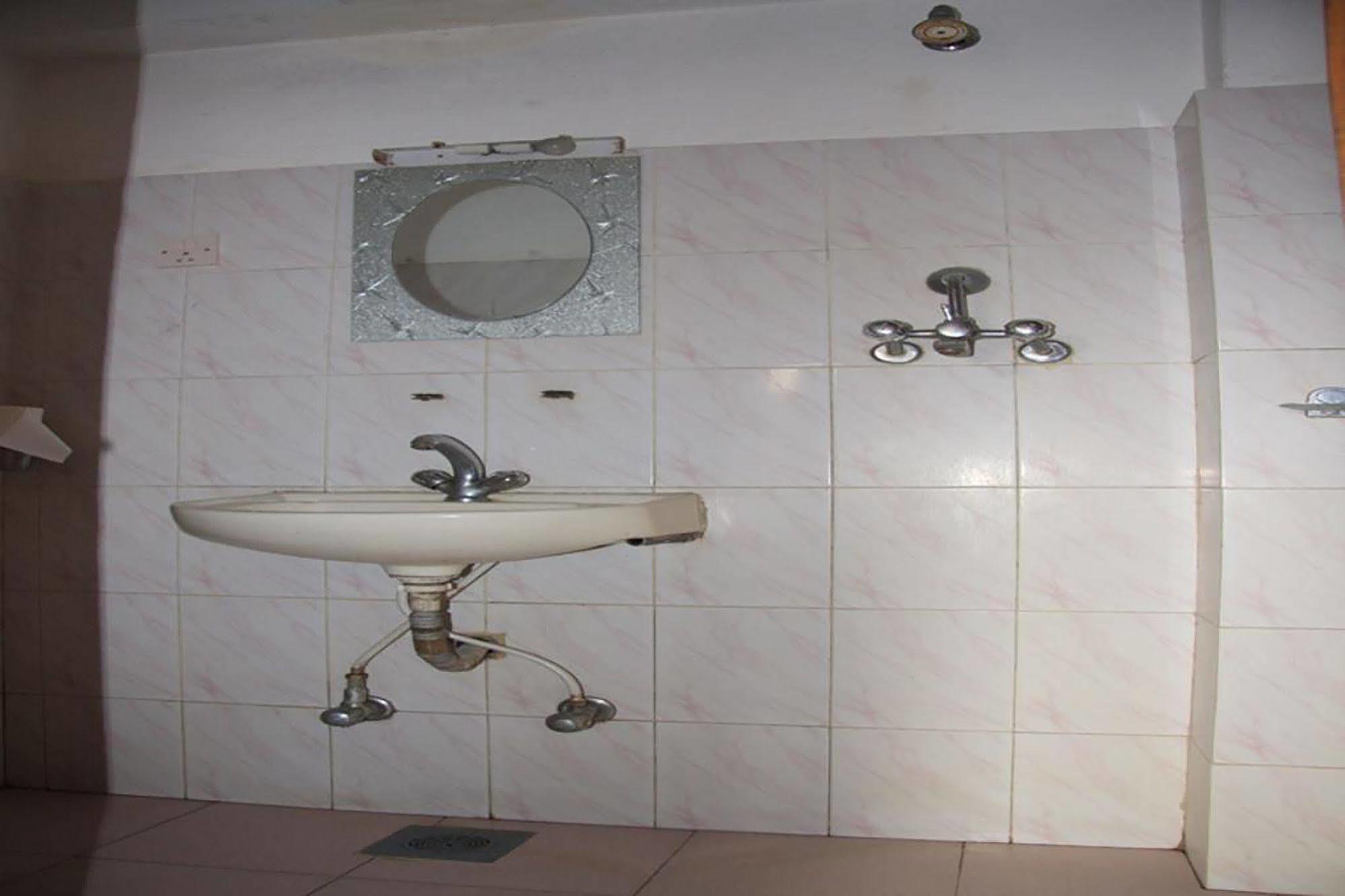 Red Rock Hotel 3*