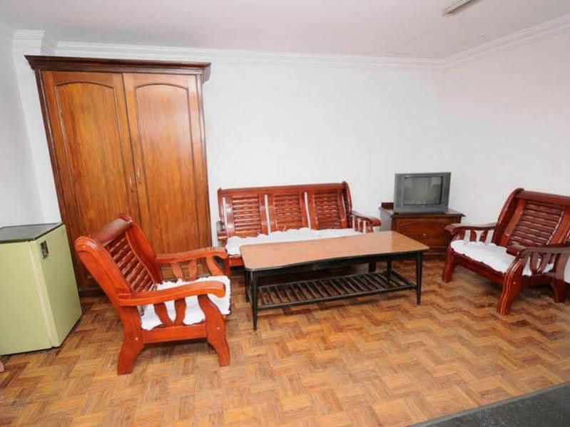 Vasana Hotel 3*