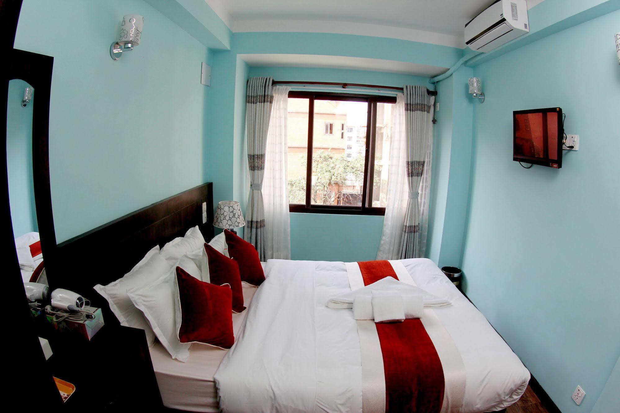 Mantra Bed & Breakfast 2*
