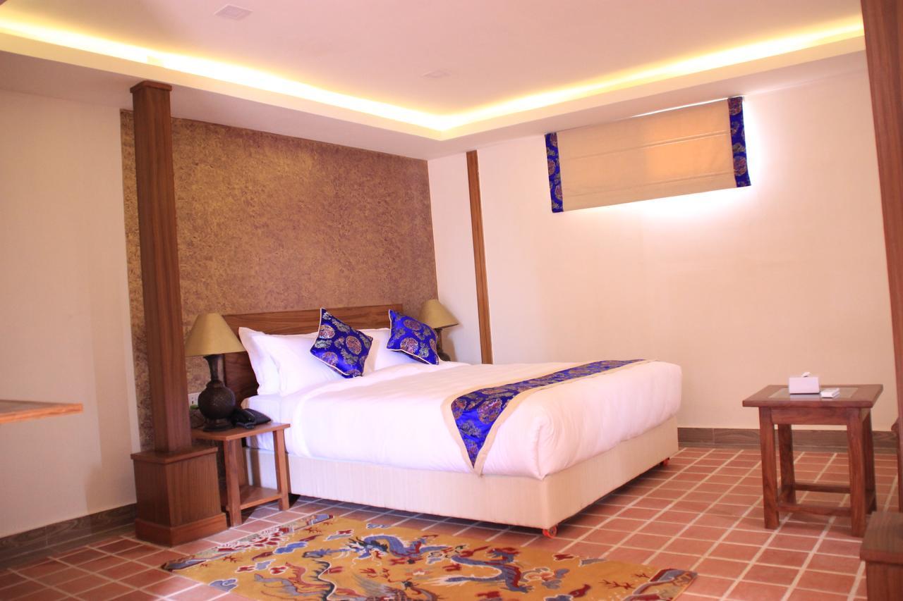 Heranya Yala Hotel