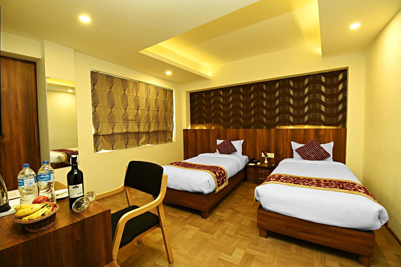 Hotel Next