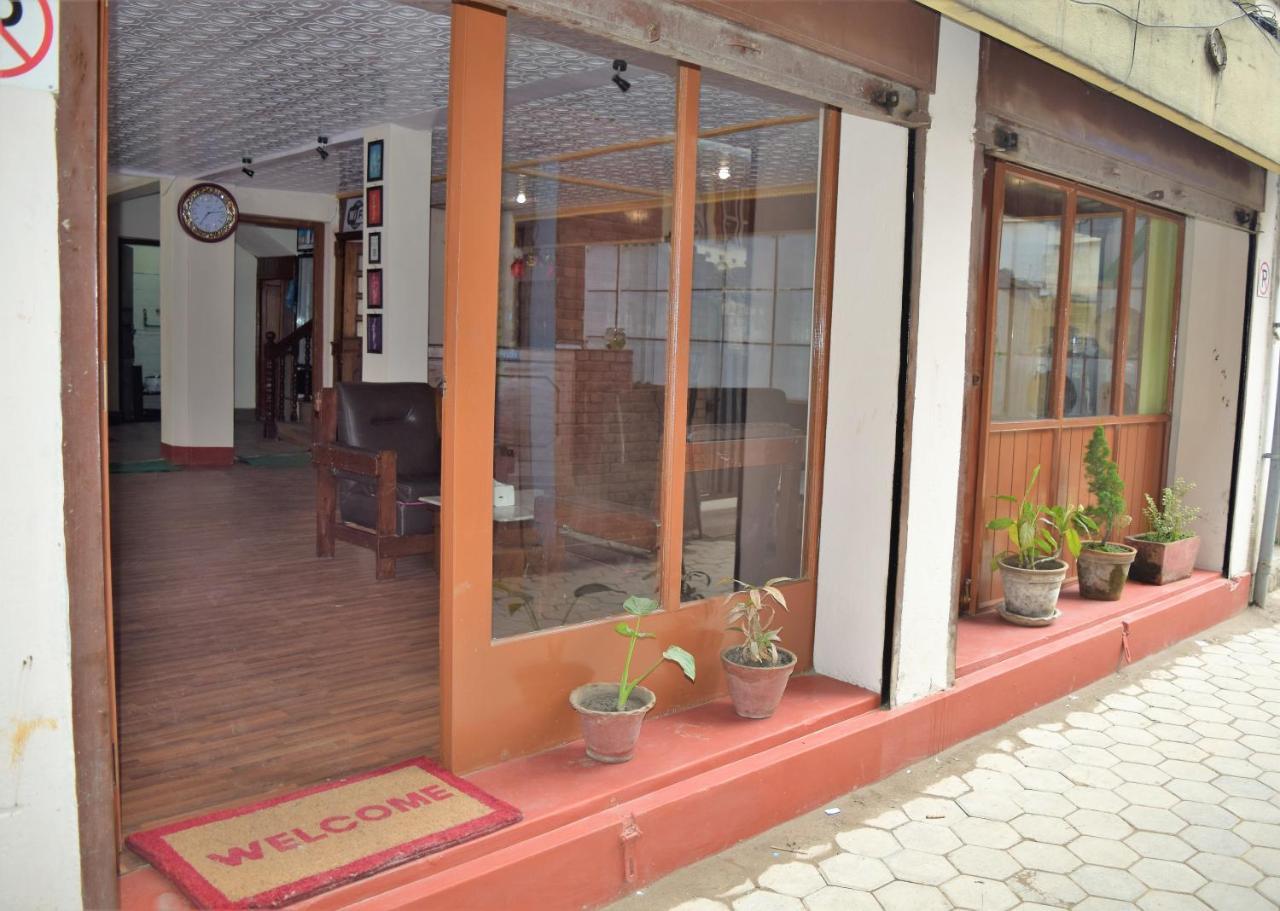 Triratna * Kathmandu