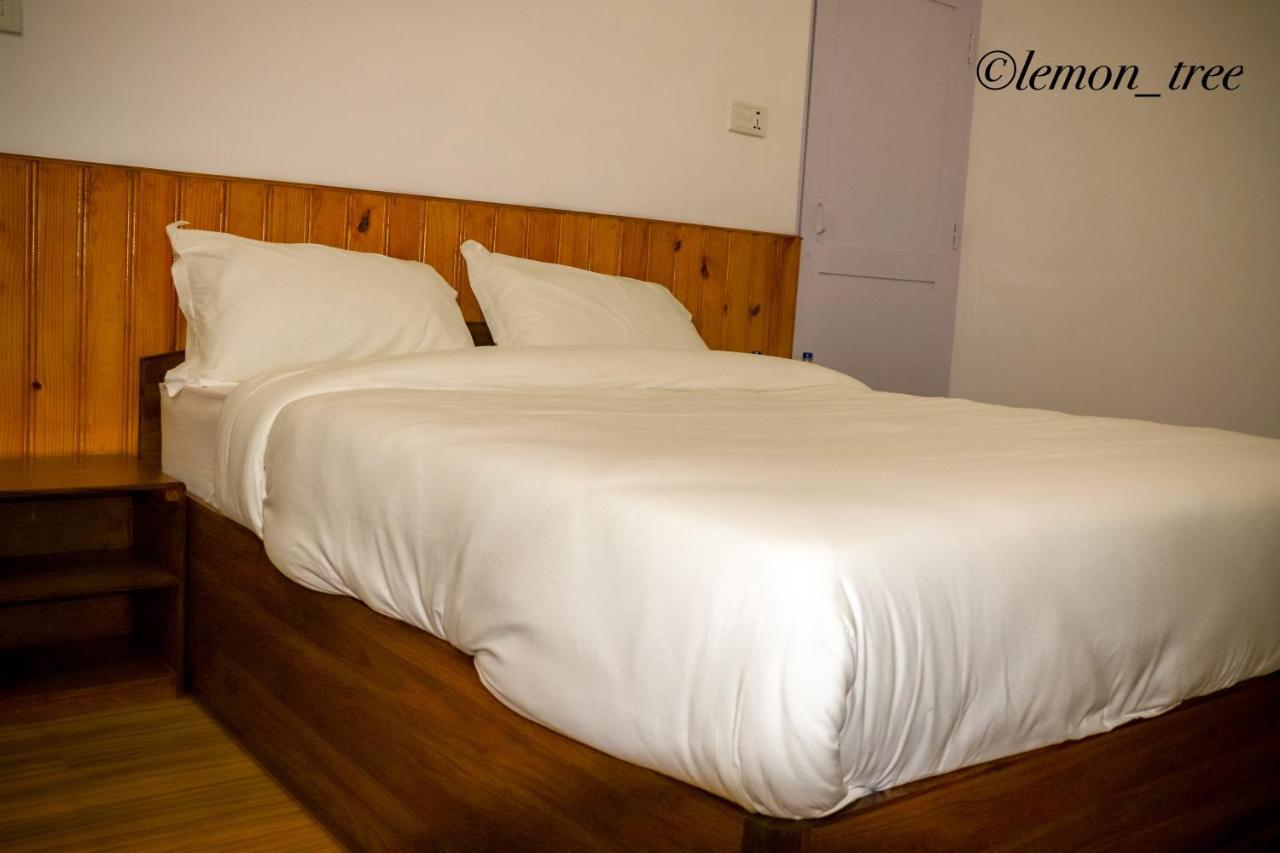 Apartment Lemon Tree & Home-stay *