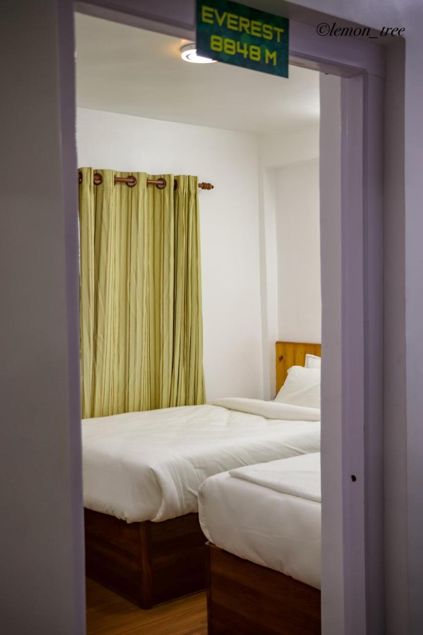 Lemon Tree & Home-stay Apartment