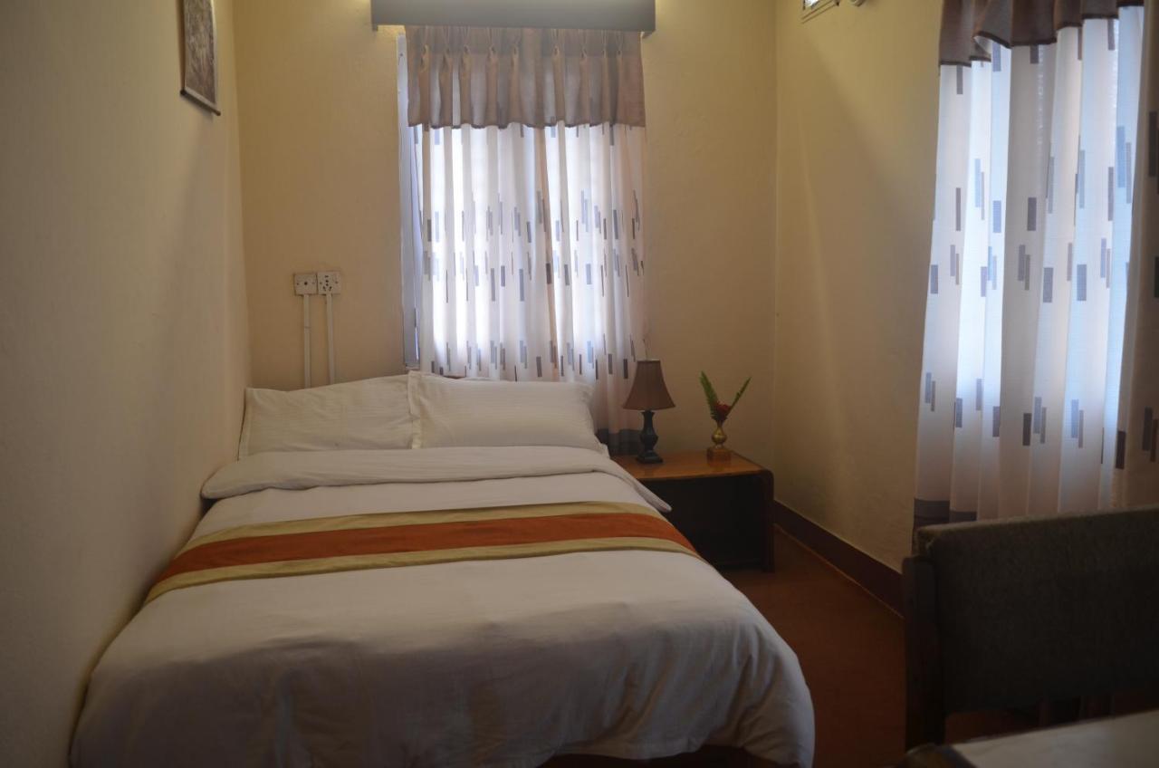 Bed & Breakfast Delight - Thamel 2*