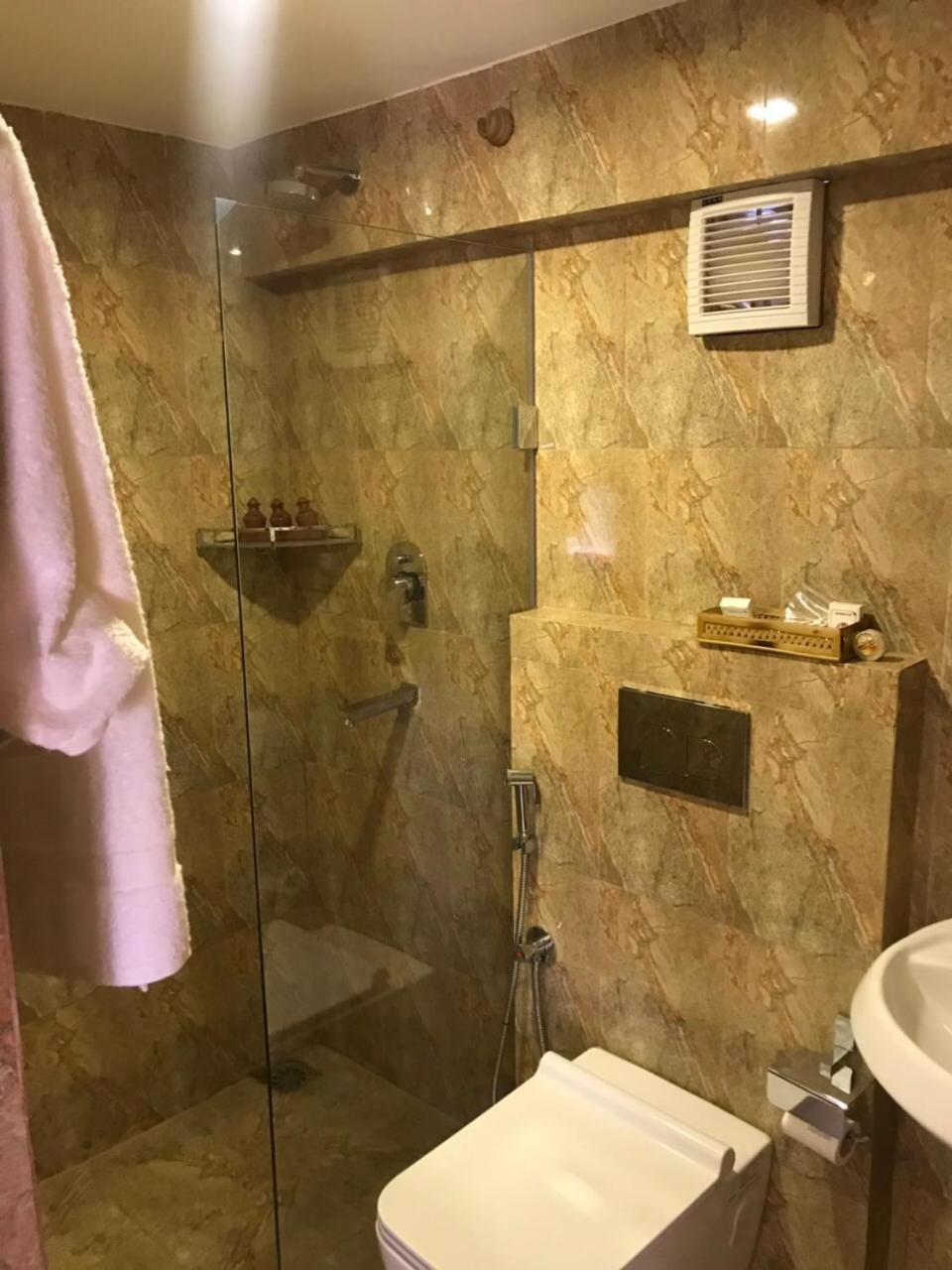 Heranya Yala Hotel