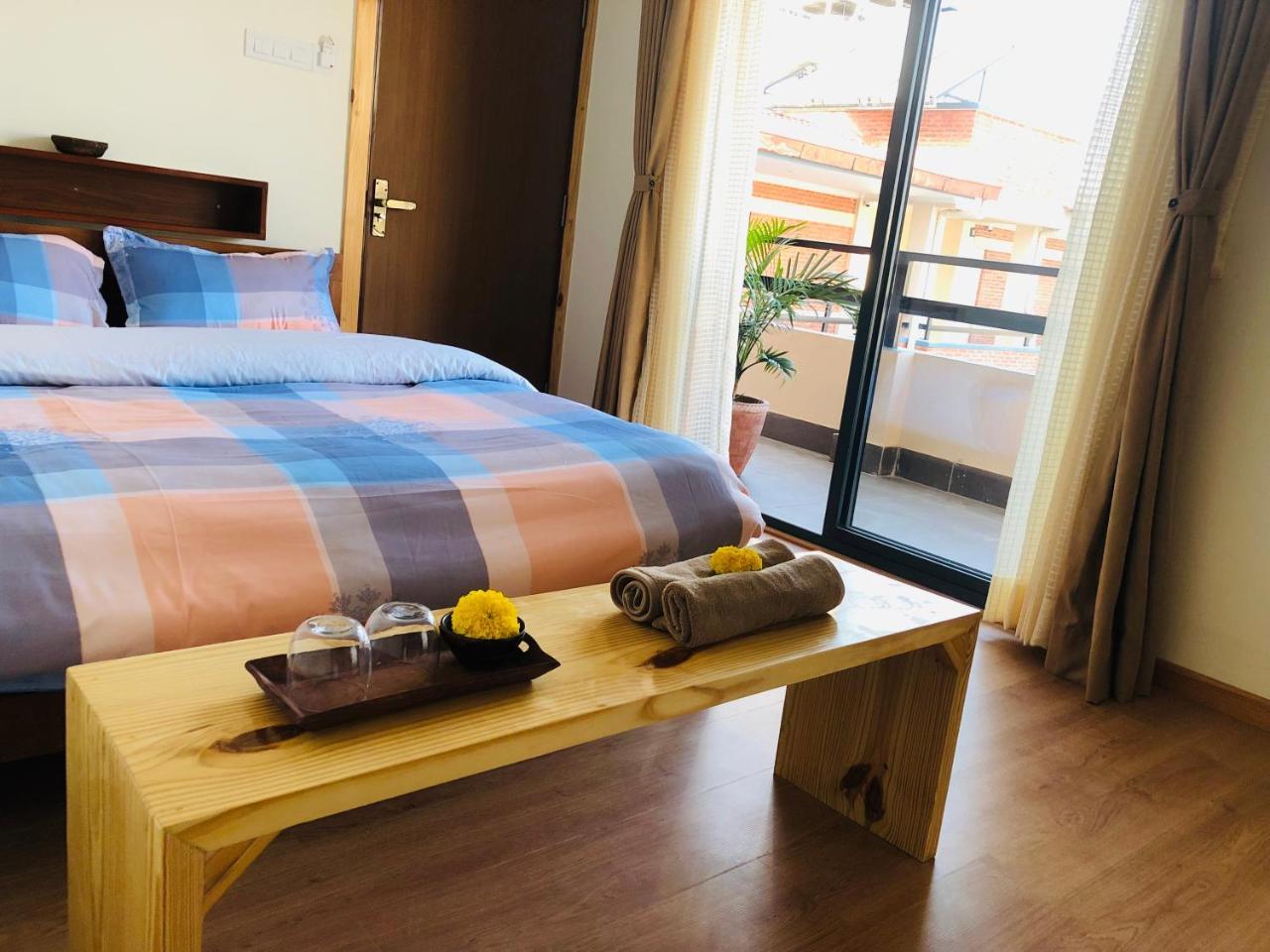 Tokyi Guest house *