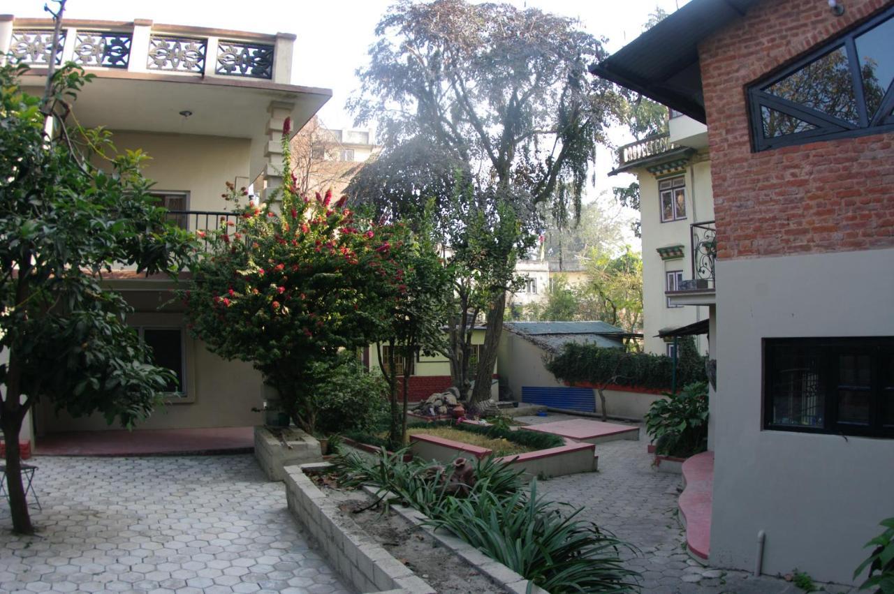Laughing Buddha & Garden Theater Rumah tetamu Kathmandu