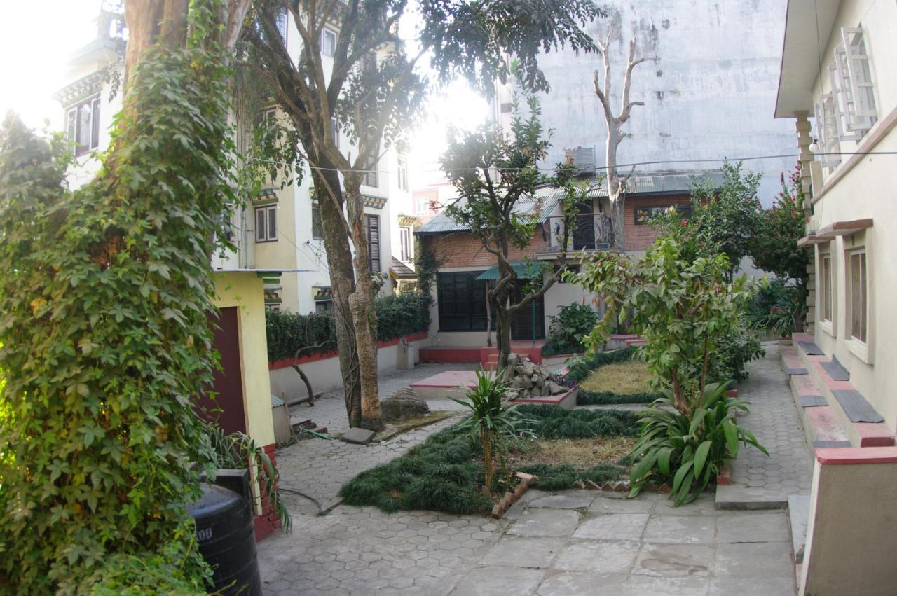 Rumah tetamu Laughing Buddha & Garden Theater