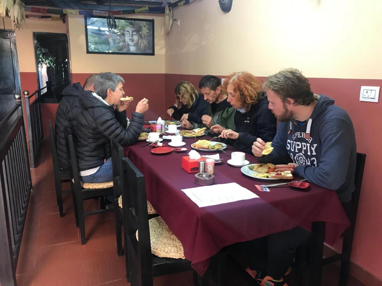 Gurung's Acomodação com café da manhã 