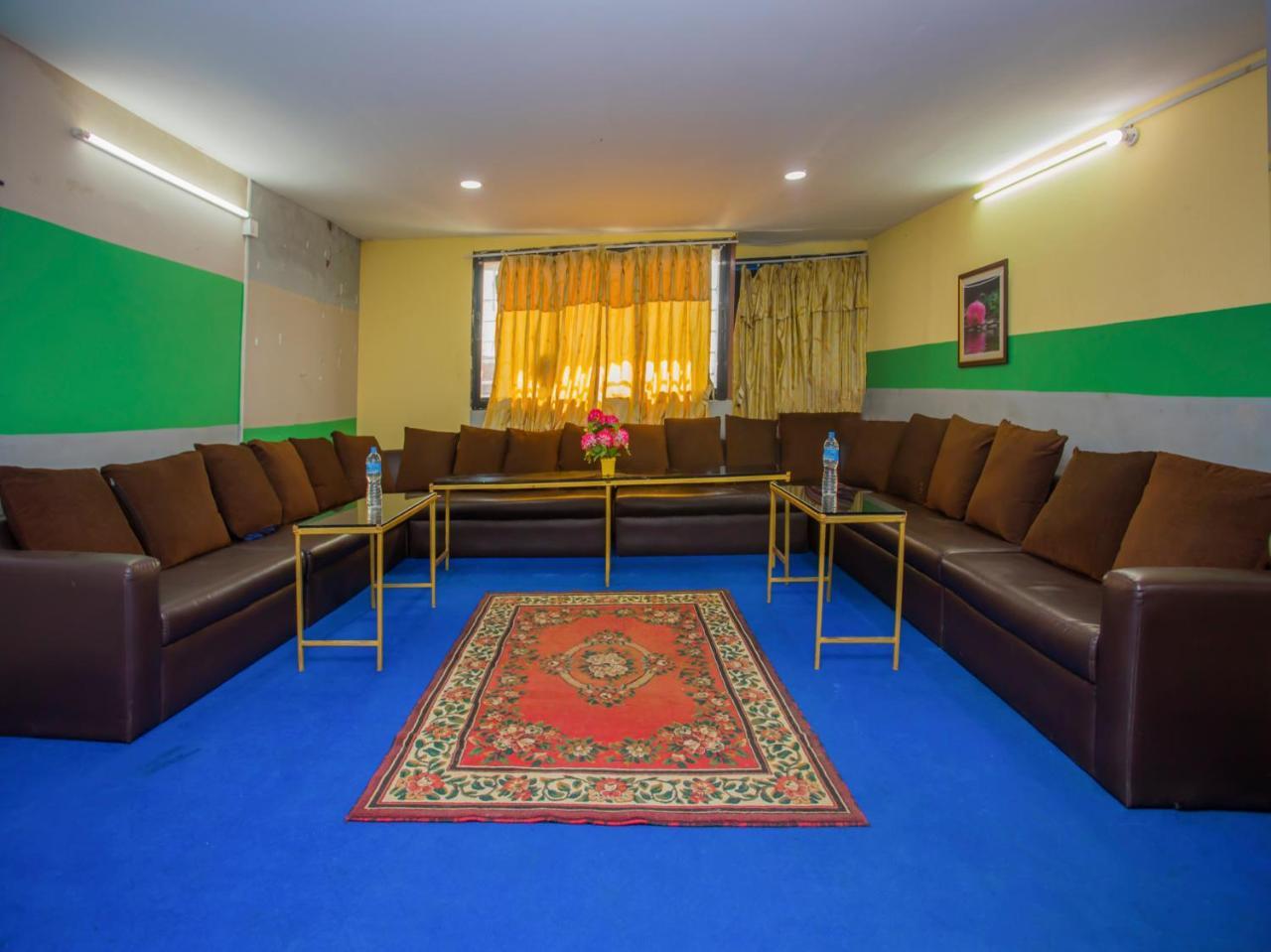 Hotel Oyo 296 Subine Guest