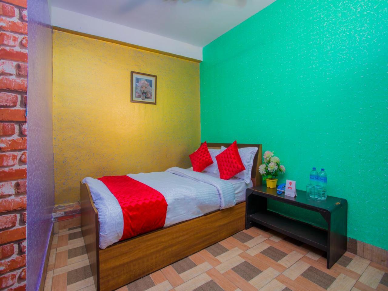 Hotel Oyo 296 Subine Guest 2*
