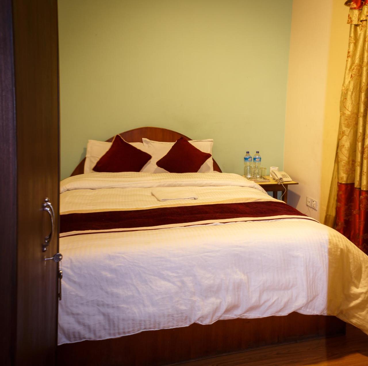 Hikers Haven Hotel 2*