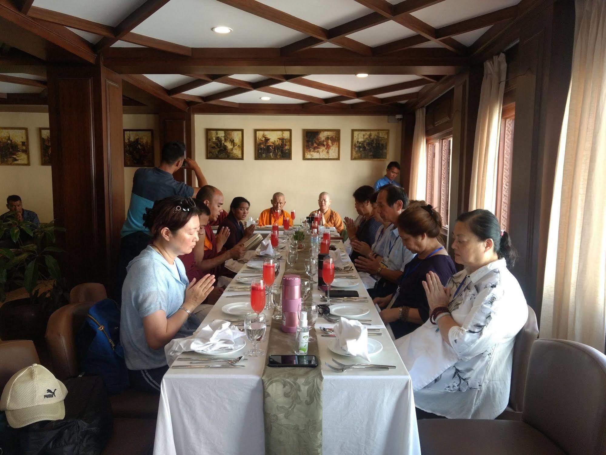 Padma Hotel