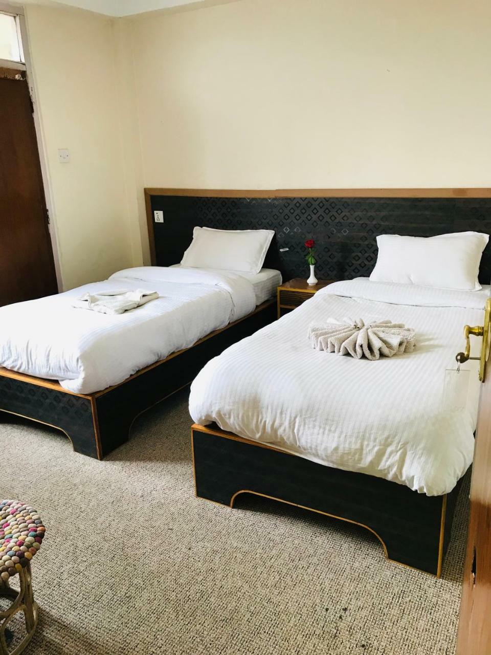 Famous Travellers Hub Bed & Breakfast