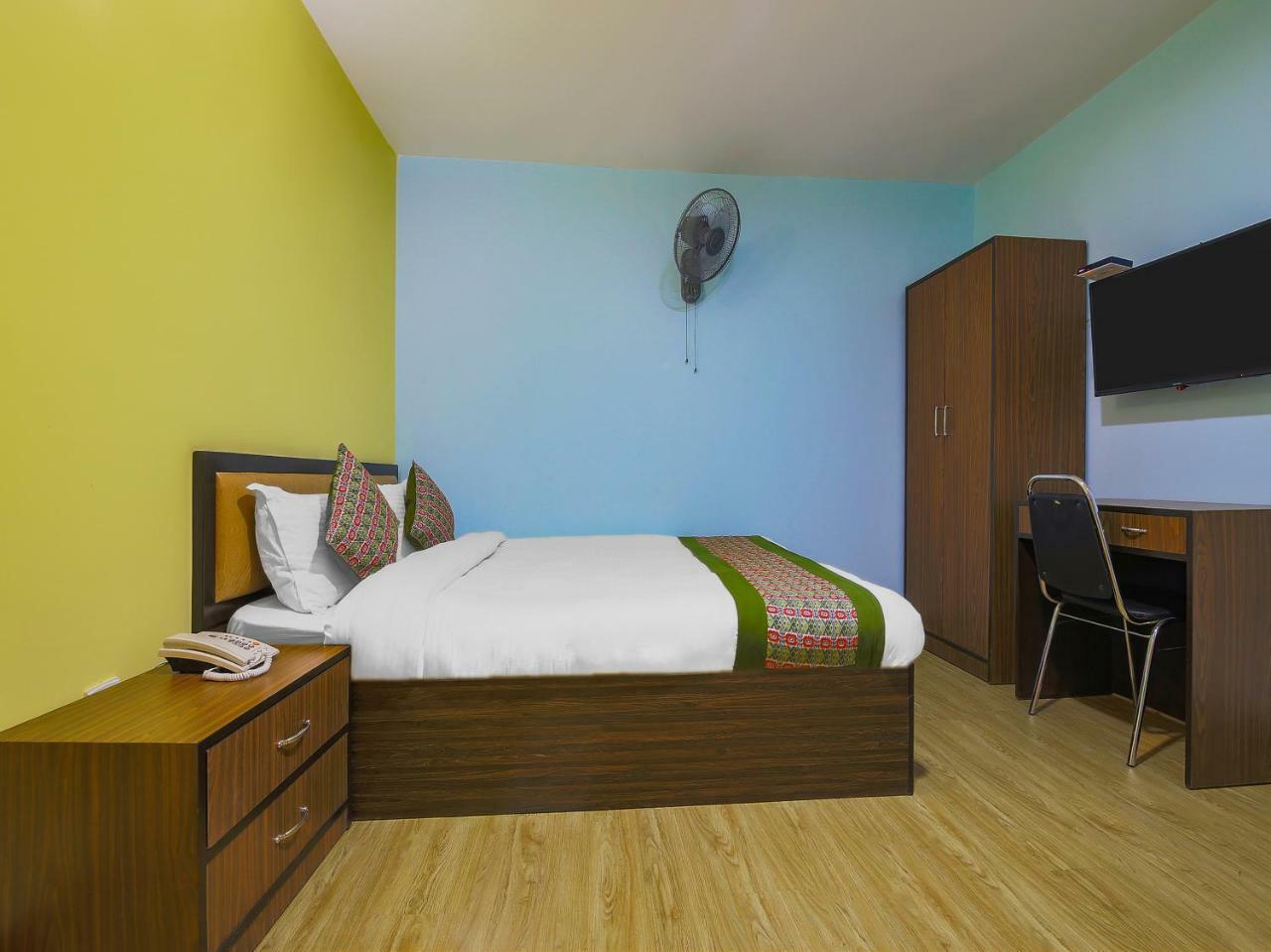 Oyo 352 Konark Hotel