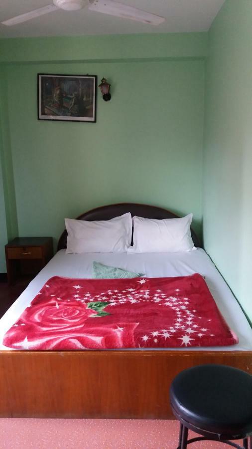 Sweet Dreams 3*
