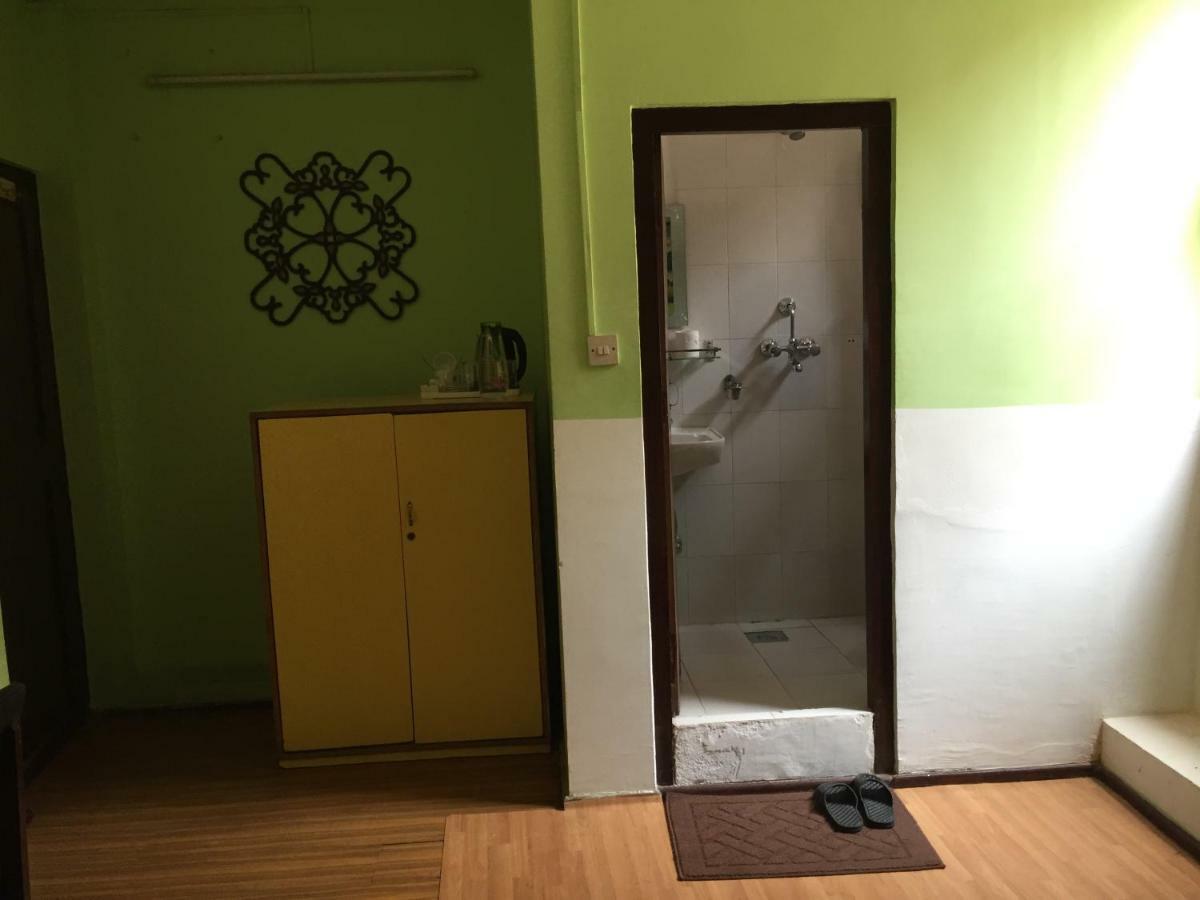 Guest house Flavors Meditation Center 2*