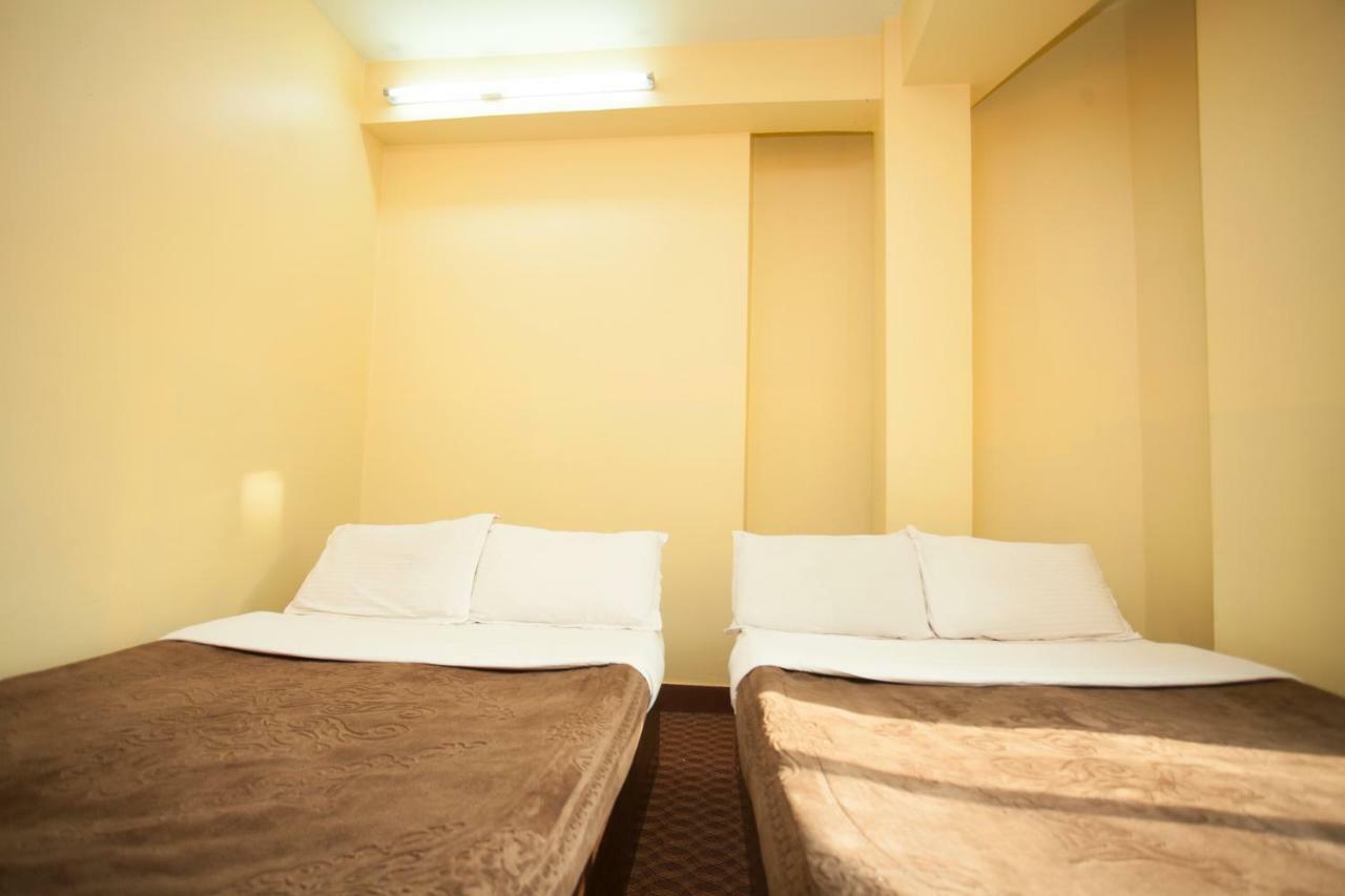 Spot On 380 Pashupati Plaza Hotel