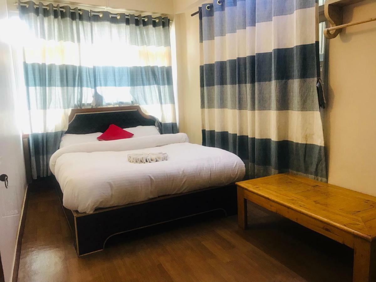 Famous Travellers Hub Bed & Breakfast 2*