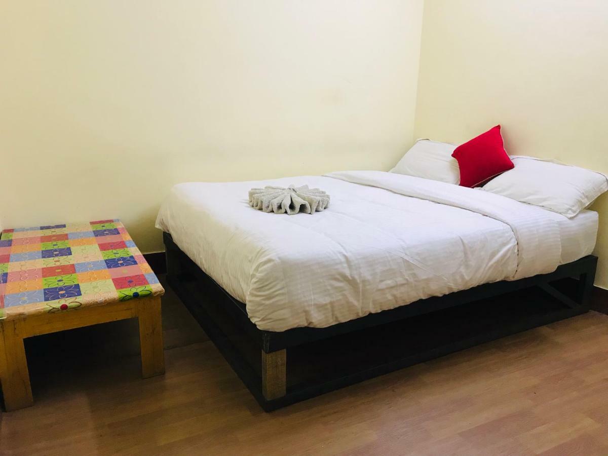 Famous Travellers Hub Bed & Breakfast Kathmandu